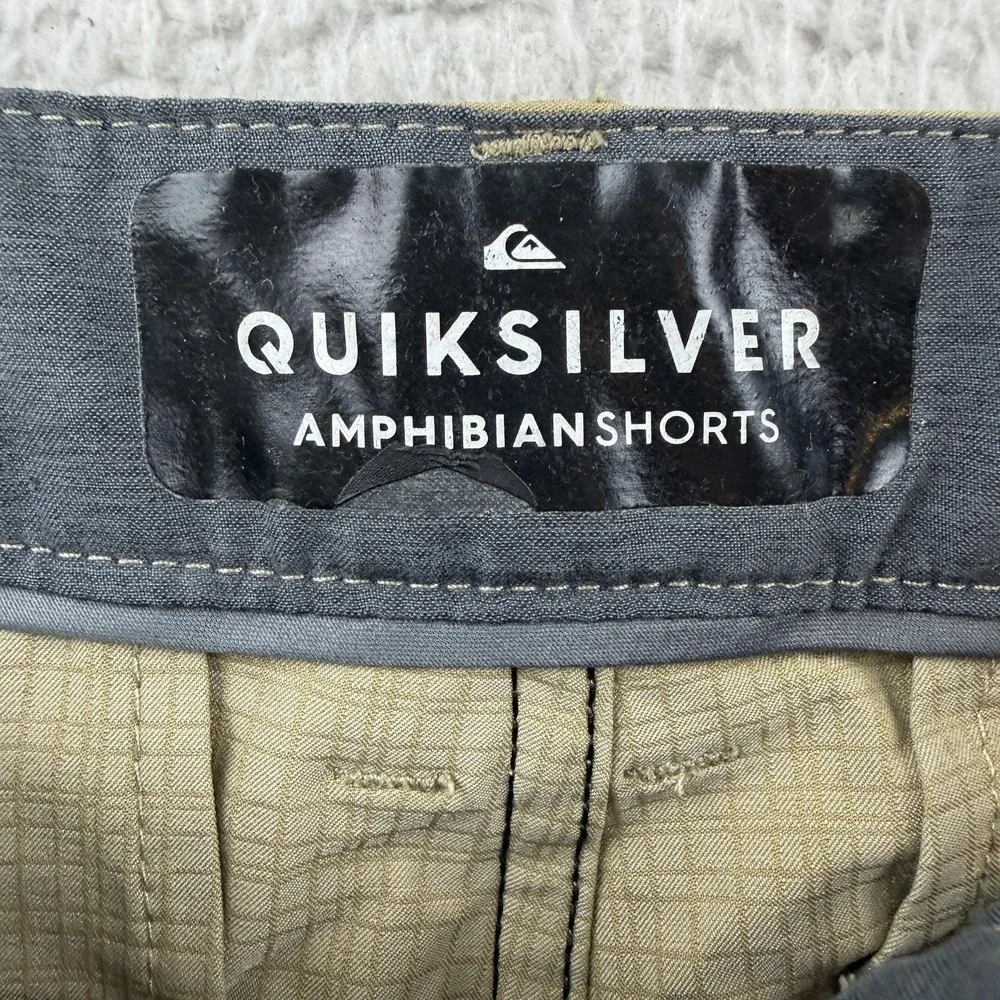 Quiksilver Amphibian Shorts Mens 33 Beige Check Chino 9 Inseam Casual Summer